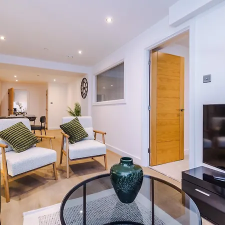 Flat 27 Axis - 2 Bed, Modern Apartment, Free Parking Leeds (West Yorkshire)