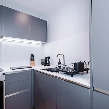 Flat 27 Axis - 2 Bed, Modern Apartment, Free Parking * Leeds (West Yorkshire)