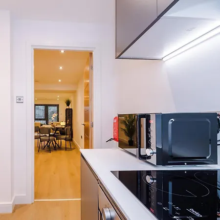 Apartment Flat 27 Axis - 2 Bed, Modern Apartment, Free Parking *