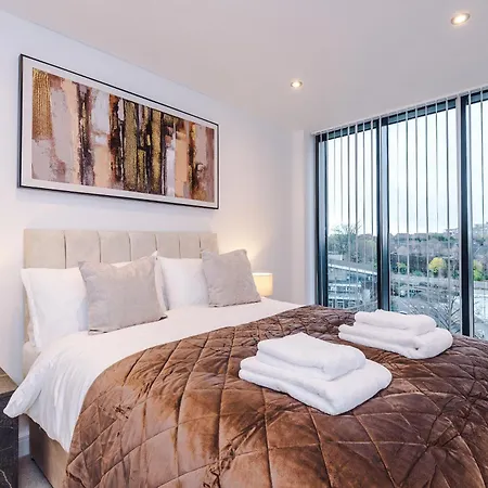 Flat 27 Axis - 2 Bed, Modern Apartment, Free Parking Lejlighed *