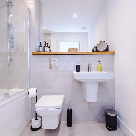 Flat 27 Axis - 2 Bed, Modern Apartment, Free Parking Lejlighed