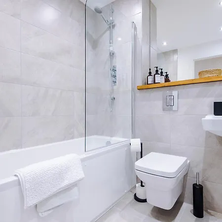 Flat 27 Axis - 2 Bed, Modern Apartment, Free Parking Lejlighed *