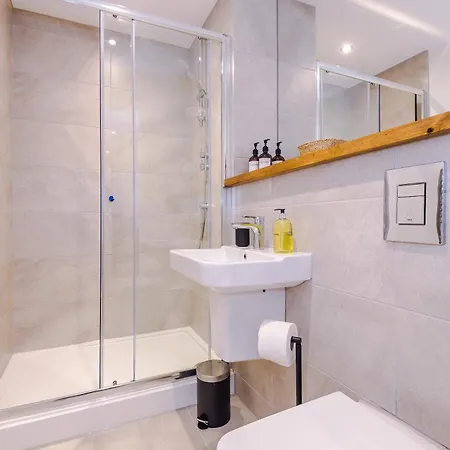 Flat 27 Axis - 2 Bed, Modern Apartment, Free Parking Apartamento