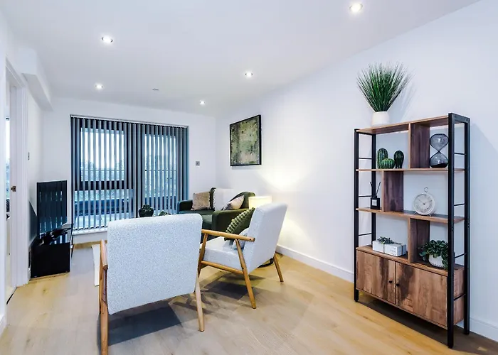 Flat 27 Axis - 2 Bed, Modern Apartment, Free Parking