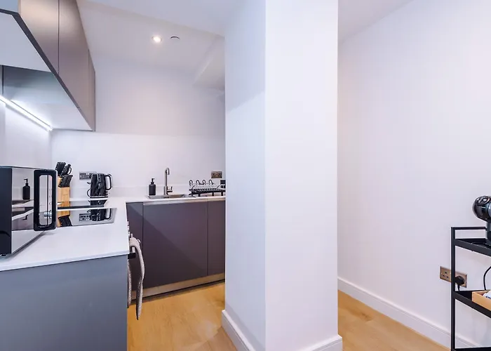 Flat 27 Axis - 2 Bed, Modern Apartment, Free Parking Апартаменти *