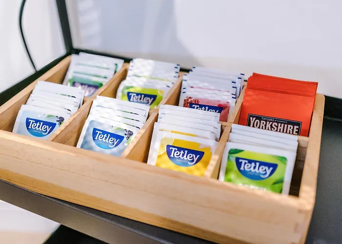 Flat 27 Axis - 2 Bed, Modern Apartment, Free Parking *