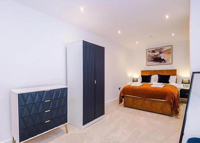 Апартаменти Flat 27 Axis - 2 Bed, Modern Apartment, Free Parking Лідс